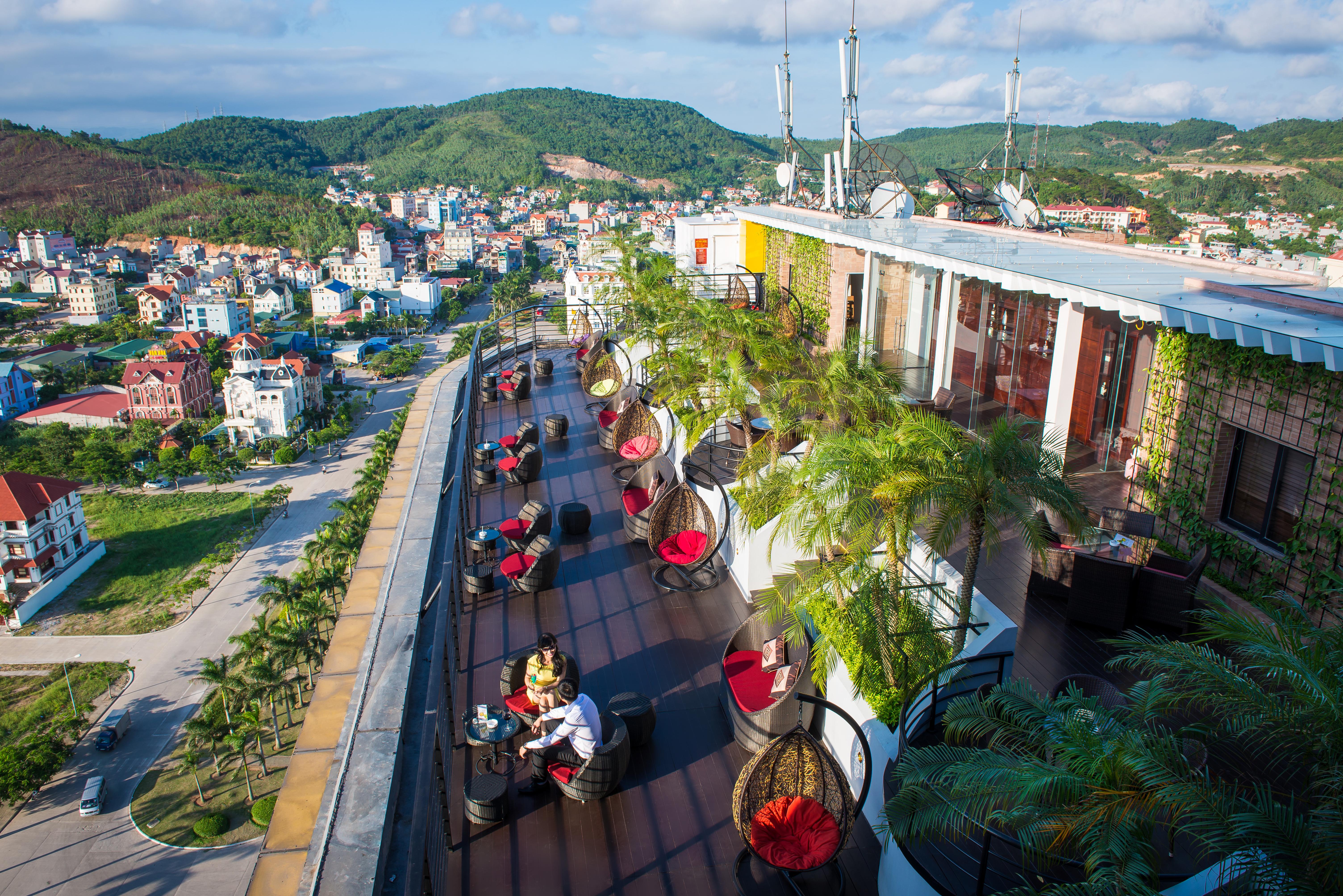 Royal Lotus Hotel Ha Long Exterior photo